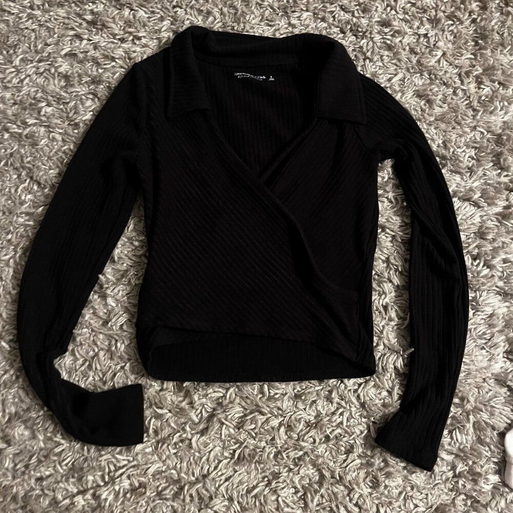Abercrombie and fitch black cross wrap long sleeve size small